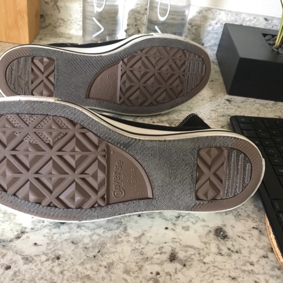 Converse Chuck Taylor Black All Star Hightops - Picture 3 of 5